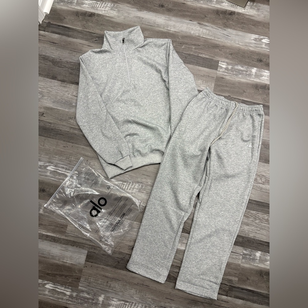 ALO Yoga Gray Men's Shirt